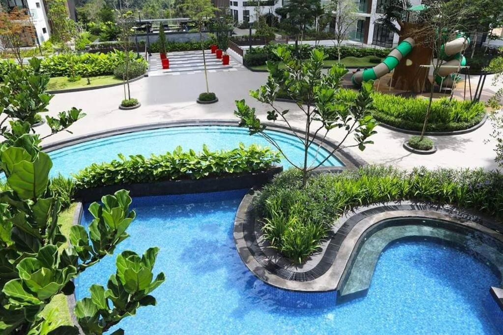Premier Suite Cozy Home Midhills Genting 6-10 Pax Free Wifi ゲンティンハイランド エクステリア 写真